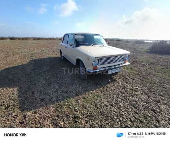 LADA (VAZ) 21011-4