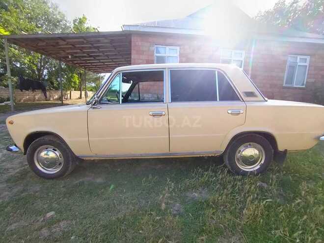 LADA (VAZ) 21011-11