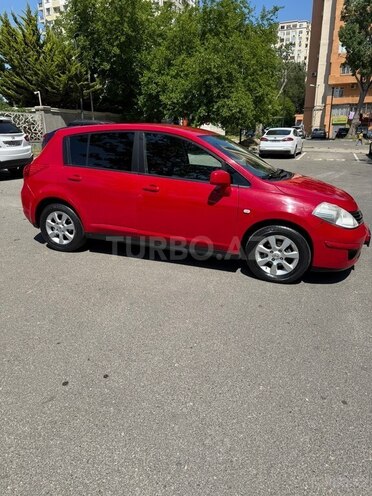 Nissan Tiida-3