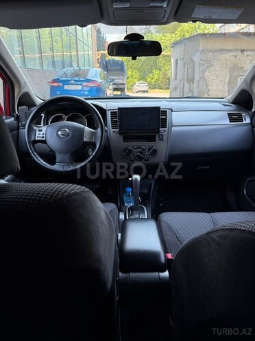 Nissan Tiida-7
