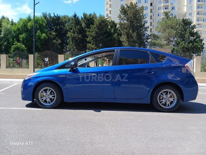 Toyota Prius-6