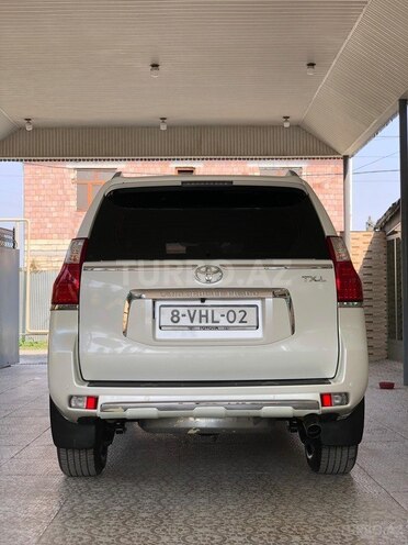 Toyota Land Cruiser Prado-7