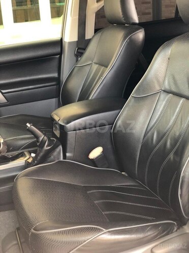 Toyota Land Cruiser Prado-14
