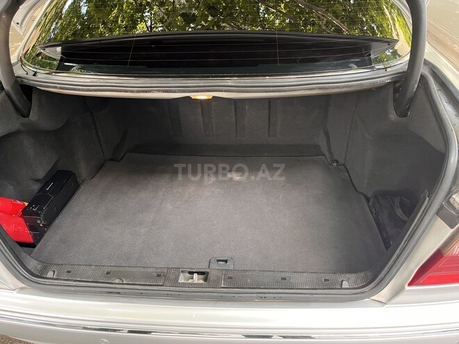 Mercedes E 240-10