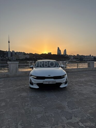 Kia K5-1