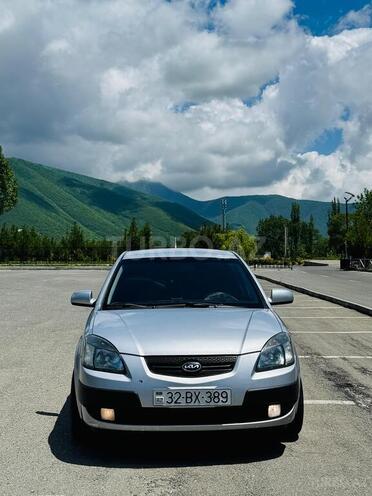 Kia Rio-1