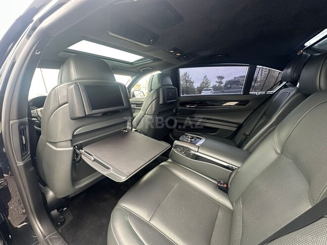 BMW 760-9