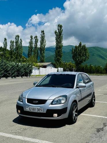 Kia Rio-2