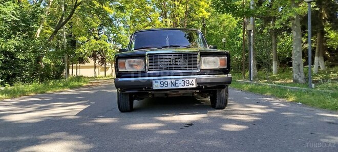 LADA (VAZ) 2107-1