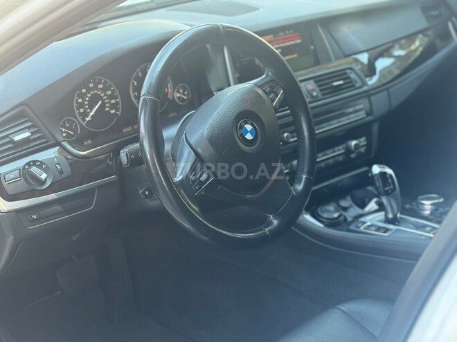 BMW 528-9