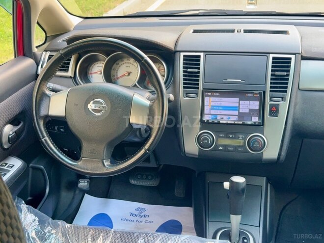 Nissan Tiida-8