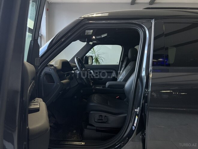 Land Rover Defender-13