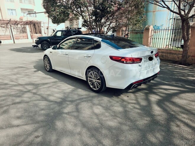 Kia Optima-5