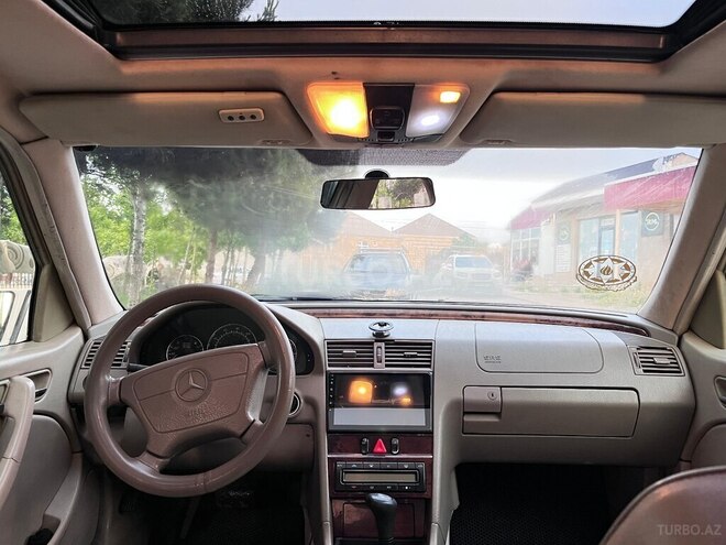 Mercedes C 230-6