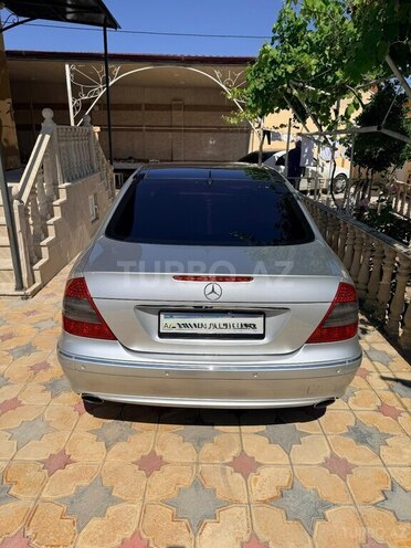Mercedes E 320-2