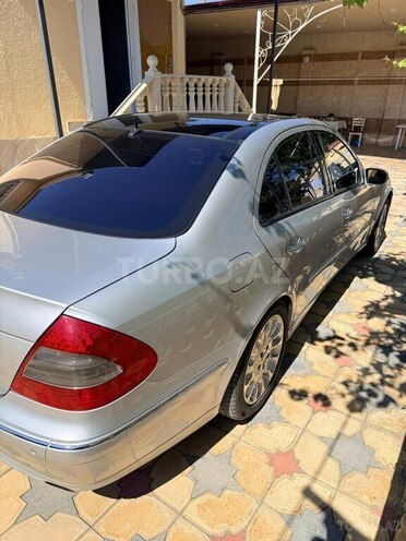 Mercedes E 320-6
