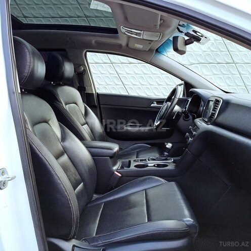 Kia Sportage-8