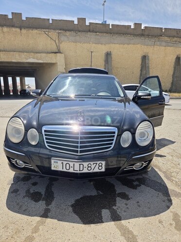 Mercedes E 240-10