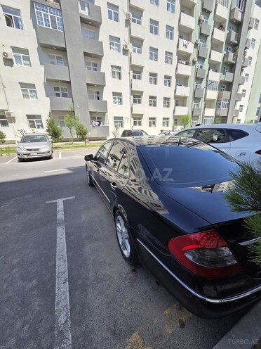 Mercedes E 240-7