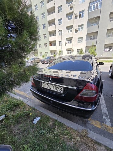 Mercedes E 240-9