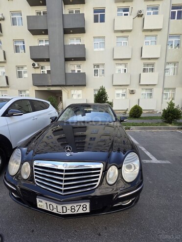 Mercedes E 240-5