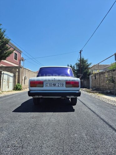 LADA (VAZ) 2107-2
