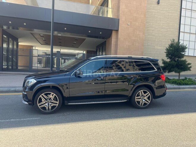 Mercedes GL 500 4MATIC-3