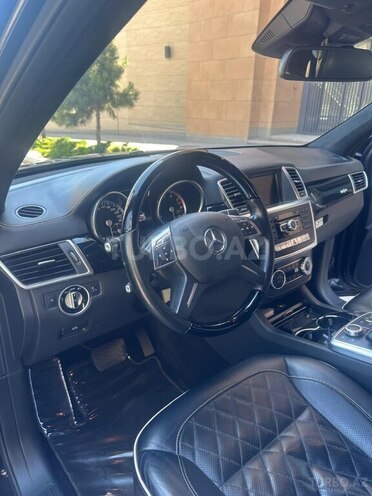 Mercedes GL 500 4MATIC-11