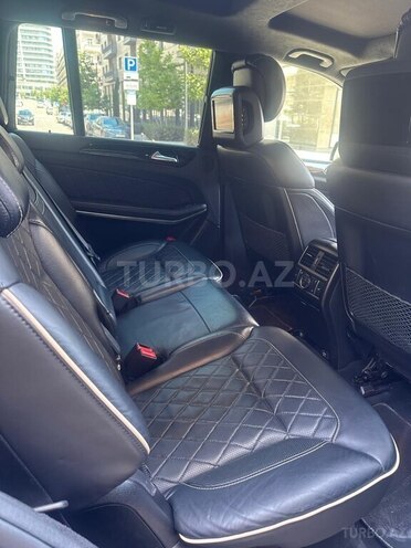 Mercedes GL 500 4MATIC-14