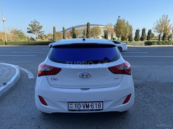 Hyundai i30-2