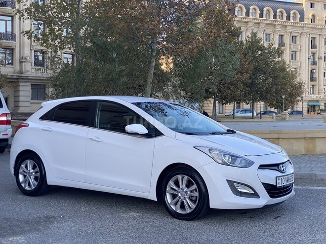 Hyundai i30-4