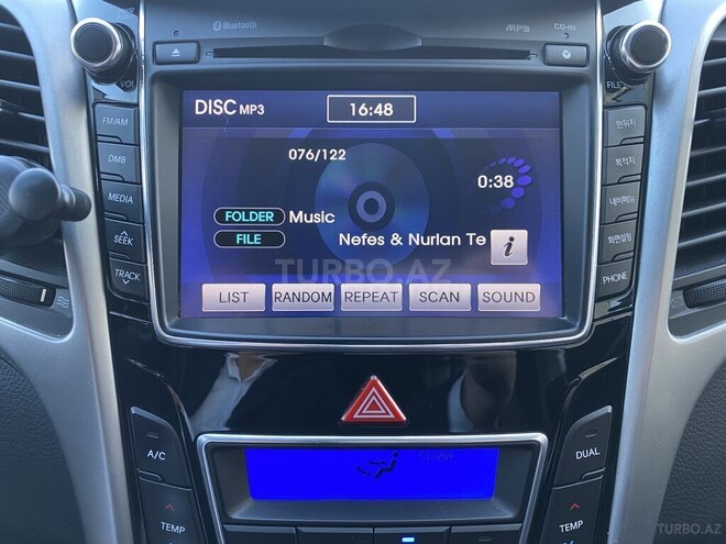 Hyundai i30-10