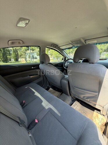 Toyota Prius-13