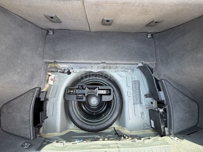 Toyota Prius-17