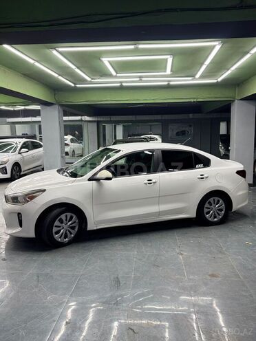 Kia Rio-4