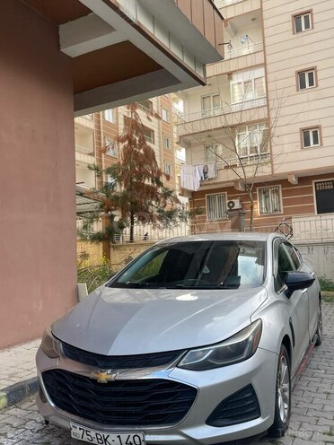 Chevrolet Cruze-1