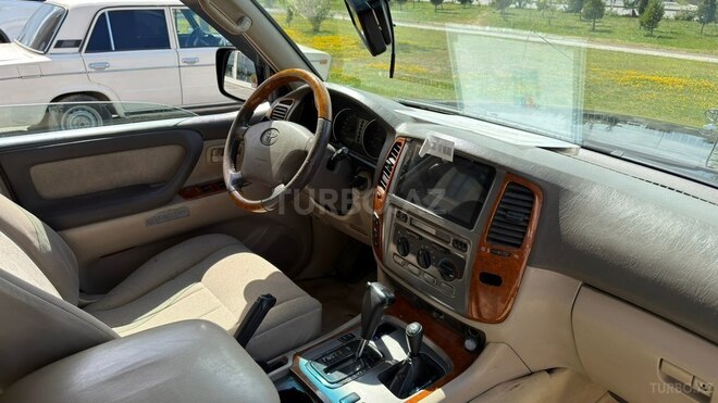 Toyota Land Cruiser-4