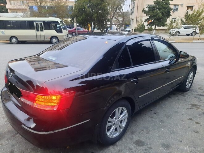 Hyundai Sonata-11