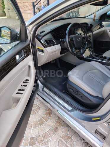 Hyundai Sonata-9