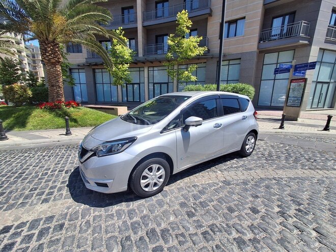 Nissan Note-4