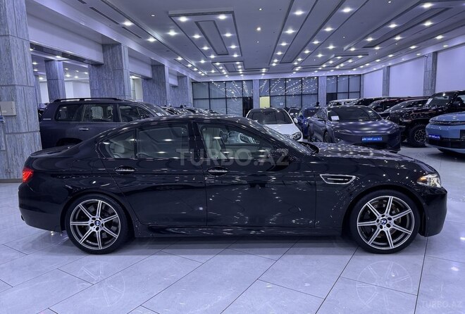 BMW M5-4
