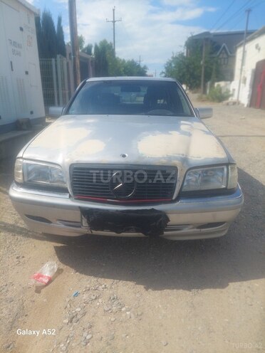 Mercedes C 200-1