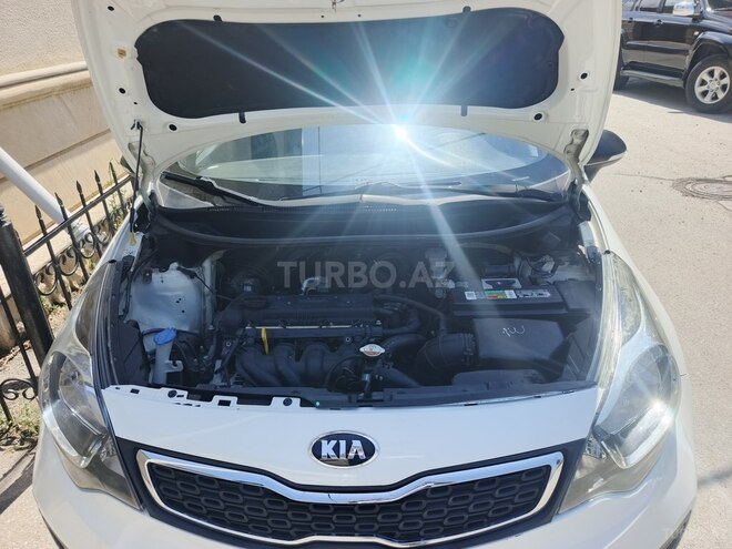 Kia Rio-10
