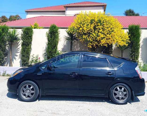 Toyota Prius-3