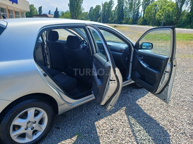 Toyota Corolla-4
