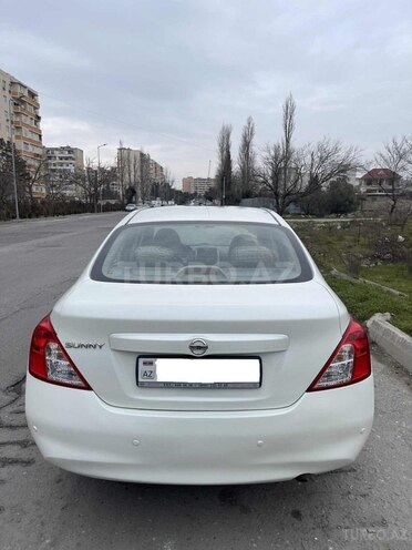 Nissan Sunny-2