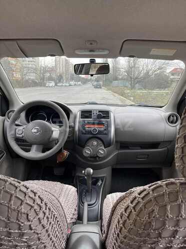 Nissan Sunny-3
