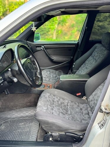 Mercedes C 180-7