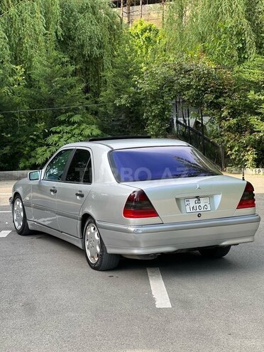 Mercedes C 180-5