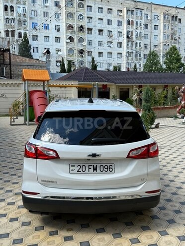 Chevrolet Equinox-4